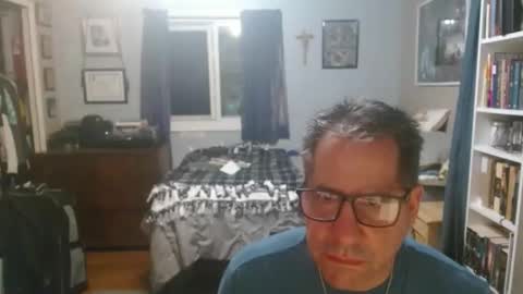 stephenhal9 online show from April 14, 1:53 am