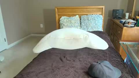 Snapshot of stephonstallion chatting on October 22, 7:04 pm Stephon Stallion online show from October 22, 7:04 pm