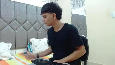 Steve Hotman  online show from April 22, 1:40 pm