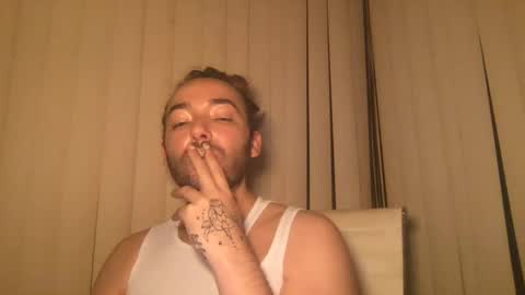 Snapshot of stevey_94 chatting on September 12, 12:01 am gay tease online show from September 12, 12:01 am