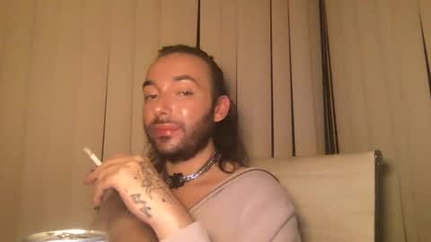 Snapshot of stevey_94 chatting on September 18, 8:51 am gay tease online show from September 18, 8:51 am