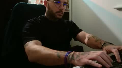 stevie_rae online show from October 29, 10:10 pm