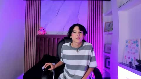 Sthepano  online show from April 14, 3:21 am