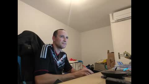 stickolive1 online show from April 20, 9:51 pm