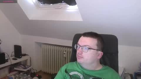 Oliver online show from November 28, 8:32 am