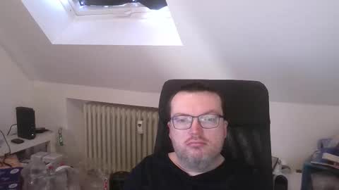 Oliver online show from March 10, 6:51 am