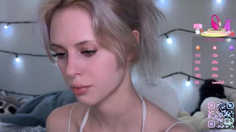 stillsweety online show from February 16, 11:47 pm