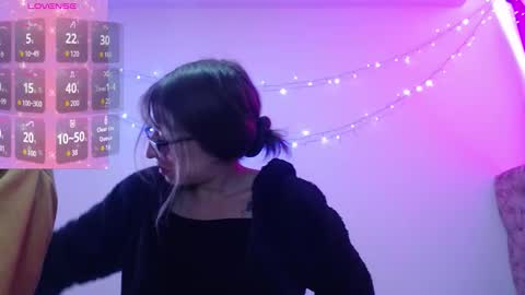 stiven online show from December 15, 7:32 pm