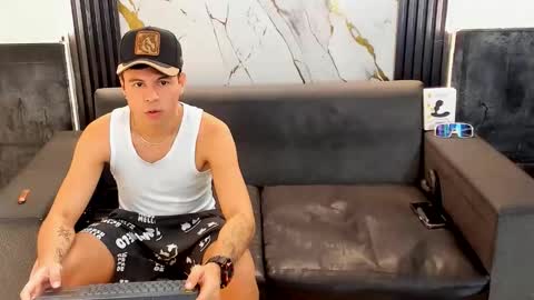 friends online show from May 29, 3:48 am