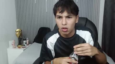 Stiwen online show from March 14, 8:57 pm