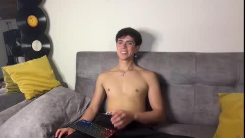 Stolas online show from February 20, 1:27 am