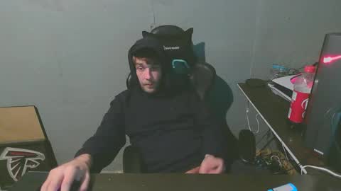 stonedpanda77 online show from December 30, 5:04 am