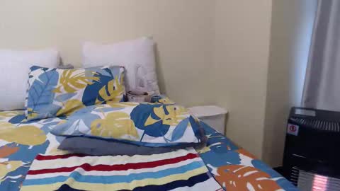 stonefruit76 online show from April 18, 10:17 am