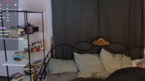 Lililth online show from December 20, 11:44 pm