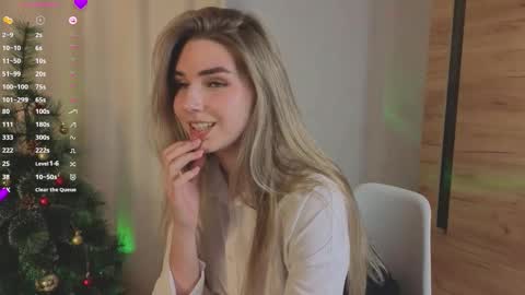 Luna online show from December 20, 3:41 pm