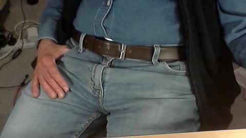 Dave online show from March 30, 8:42 pm