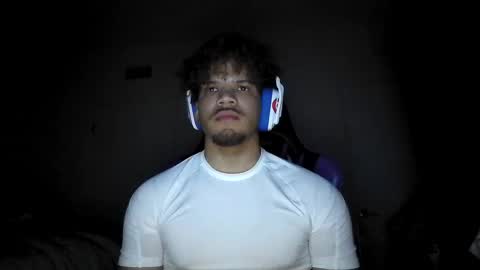 Snapshot of str8dj chatting on October 14, 3:42 am Dj online show from October 14, 3:42 am