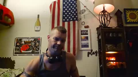 Str8 online show from February 24, 10:03 pm