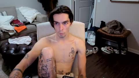 str8whiteboy21 online show from June 4, 11:11 pm