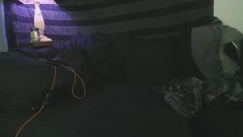 straitpipermann22 online show from November 2, 5:29 am