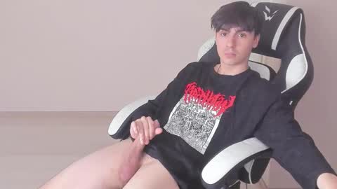 Ray online show from September 19, 3:27 pm