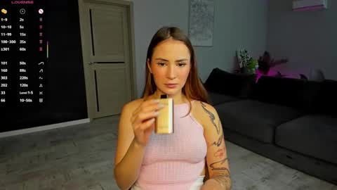 Laura online show from September 24, 4:08 am