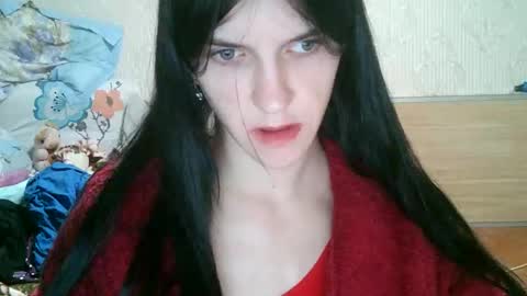 Strawberry Storm online show from April 9, 9:09 pm