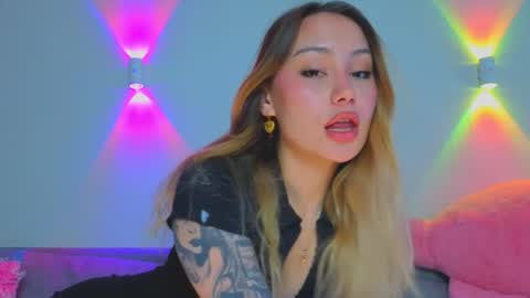 Tati and Lola online show from March 30, 6:57 am