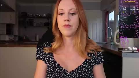 Snapshot of stripmequick chatting on September 26, 2:14 pm Amorina online show from September 26, 2:14 pm