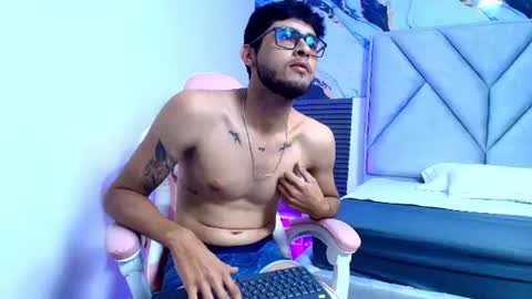 Javier online show from June 11, 12:25 pm