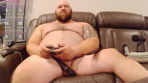 strong_bear89 online show from May 9, 2:39 am