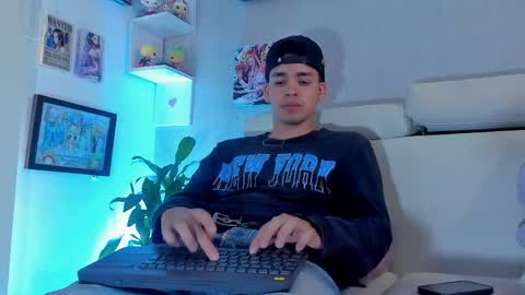 strong_rock69 online show from May 21, 4:46 pm