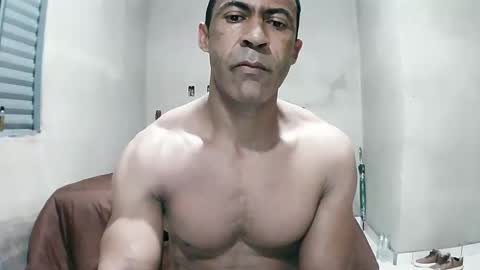 strongdaddyfantastic online show from April 20, 11:52 pm