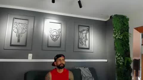 STUD HUNK LATIN online show from March 1, 5:49 pm