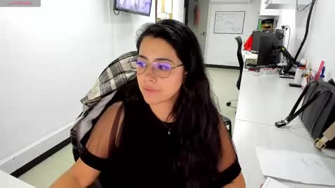 studcb_ online show from May 4, 11:22 pm