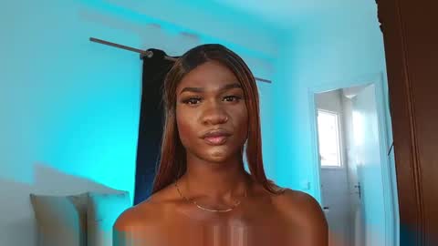 Suanny Klatten  It is my account independent  online show from February 17, 12:27 pm