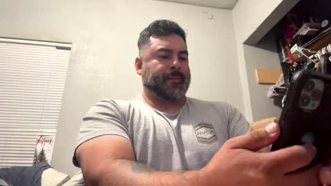 Snapshot of suavecito67 chatting on October 7, 1:45 am suavecito67 online show from October 7, 1:45 am