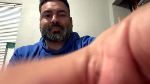 Snapshot of suavecito67 chatting on February 1, 1:44 am suavecito67 online show from February 1, 1:44 am