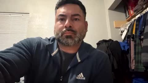 Snapshot of suavecito67 chatting on February 25, 2:25 am suavecito67 online show from February 25, 2:25 am