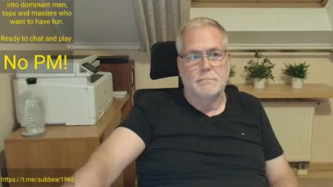 subbear1968 online show from May 25, 8:59 pm