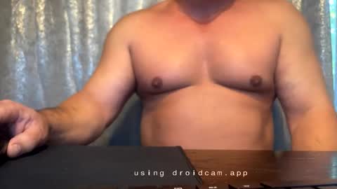Snapshot of submusclecam2025 chatting on October 18, 7:51 pm submusclecam2025 online show from October 18, 7:51 pm