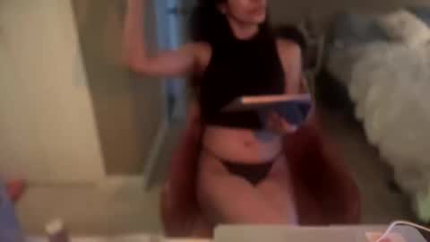 SaraSabeen online show from February 28, 12:43 am