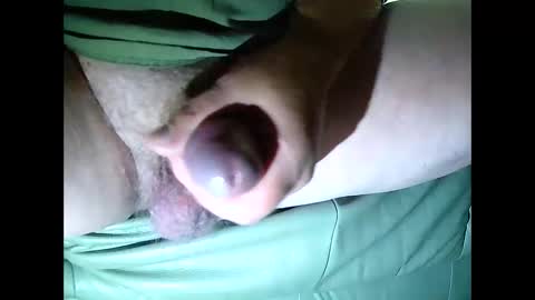 Snapshot of suesser0009 chatting on October 8, 11:16 am Martin sweetboy online show from October 8, 11:16 am