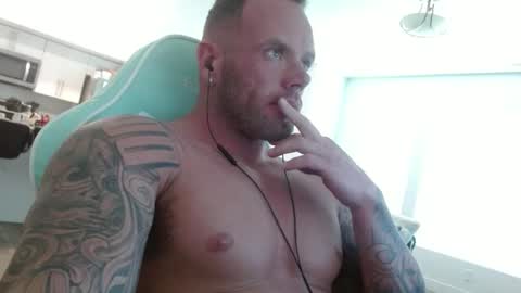 sugarballz44 online show from March 11, 10:35 pm