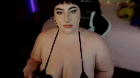 Lucy Love online show from April 30, 9:08 pm