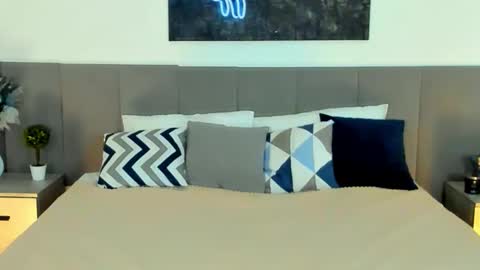 sugarwhisper online show from March 18, 6:03 pm