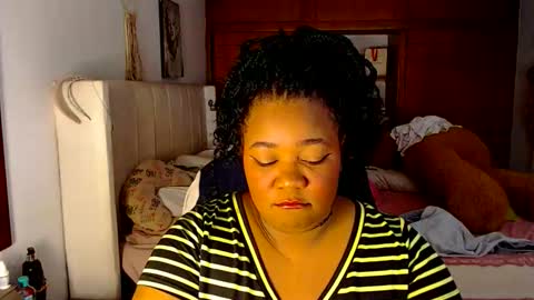 Cami   Back in 2 hours online show from May 6, 5:13 am