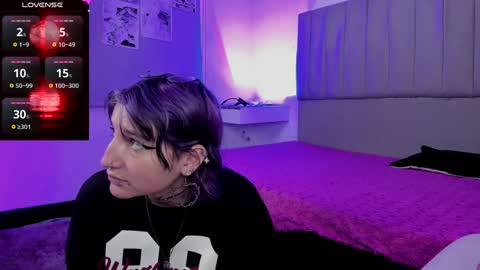    online show from January 30, 12:06 pm