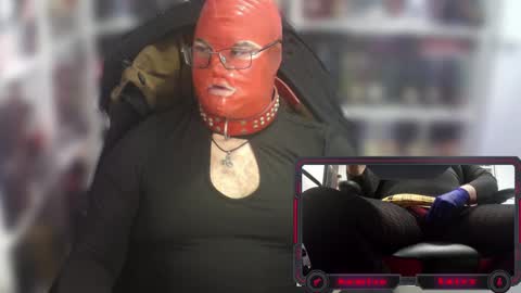 Sumisolatex online show from February 6, 12:15 pm