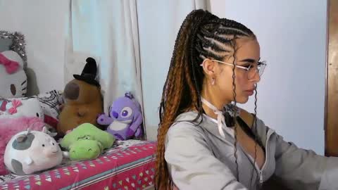 summer 09 online show from April 4, 2:29 am